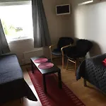 Lodge Lyngenfjord, Froyas Hus