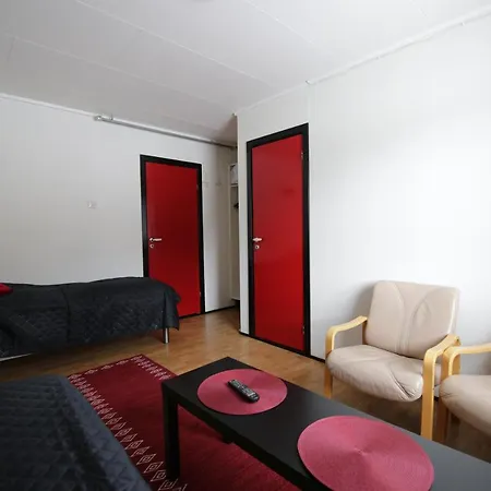 Lyngenfjord, Froyas Hus Olderdalen