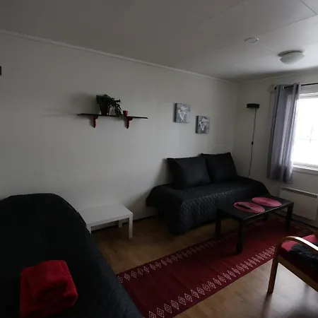 Lyngenfjord, Froyas Hus * Olderdalen