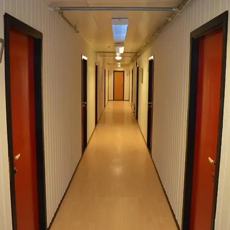 Lyngenfjord, Froyas Hus *