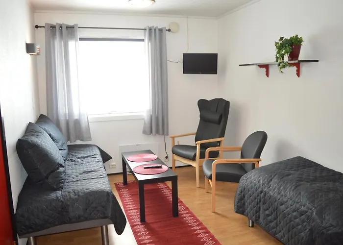 Lodger Lyngenfjord, Frøyas Hus