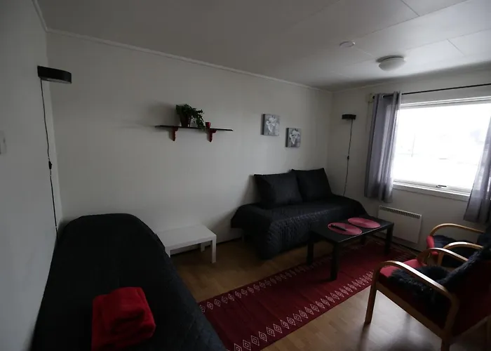 Lyngenfjord, Froyas Hus * Olderdalen