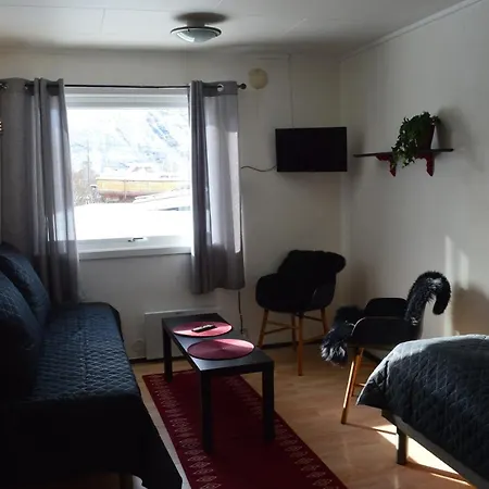 Lyngenfjord, Froyas Hus ロッジ Olderdalen