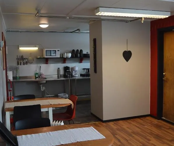 Lyngenfjord, Frøyas Hus * Olderdalen