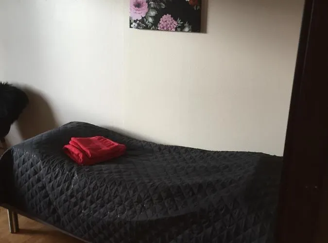 Lodger Lyngenfjord, Frøyas Hus Olderdalen